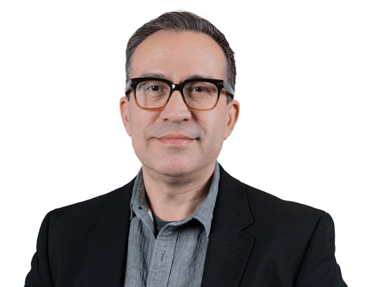 Raul Rios_Headshot